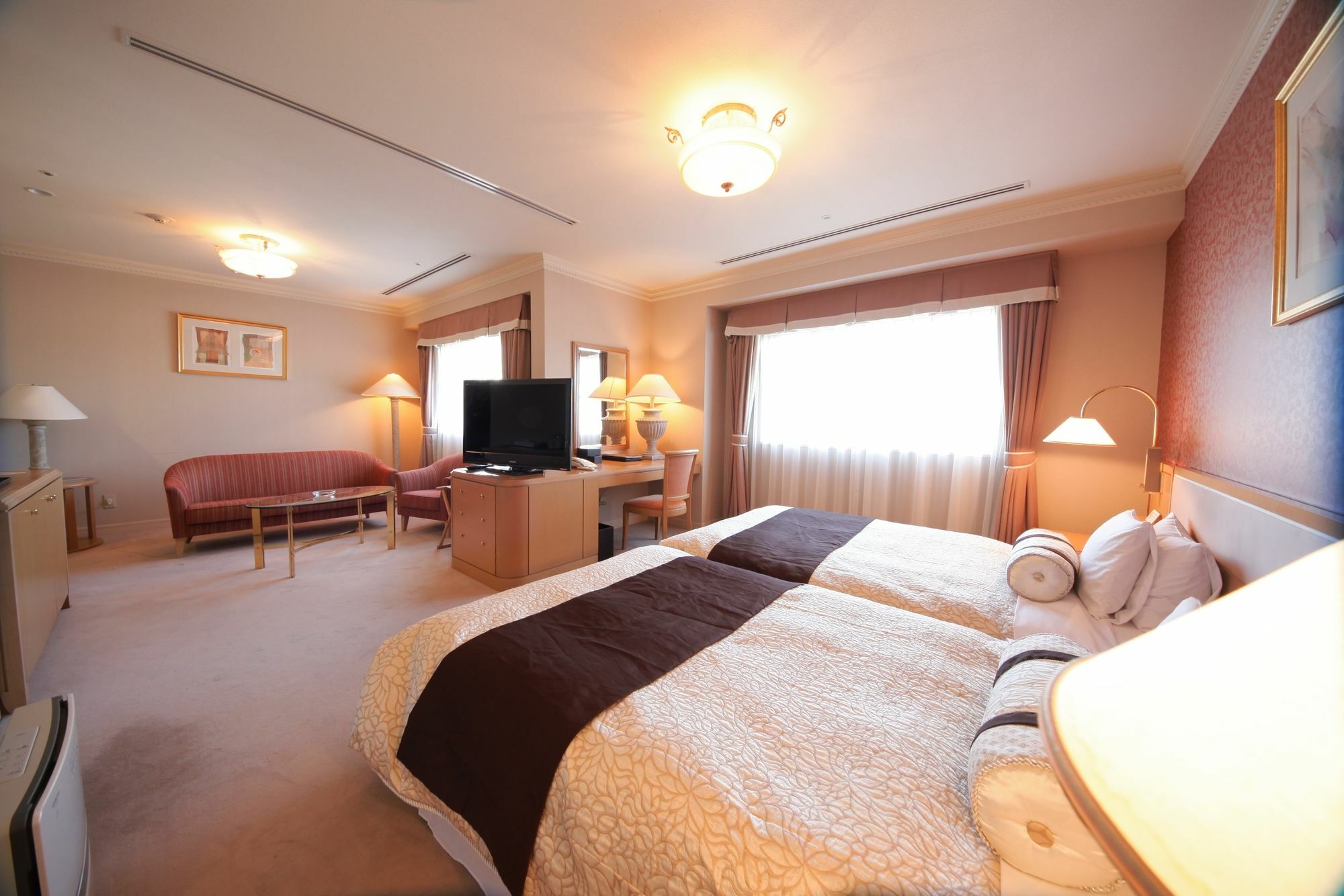 Numazu River Side Hotel Экстерьер фото
